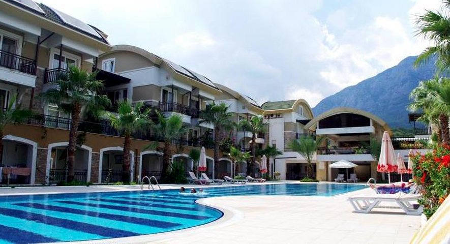 Квартира 3+1 с мебелью в центре Кемера в 5 минутах от пляжа