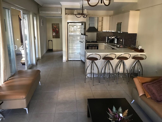 Квартира 3+1 с мебелью в центре Кемера в 5 минутах от пляжа