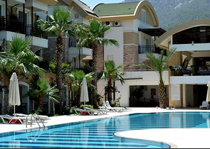 Квартира 3+1 с мебелью в центре Кемера в 5 минутах от пляжа