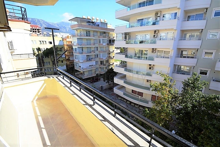 Квартира планировки 2+1 по выгодной цене в Махмутларе