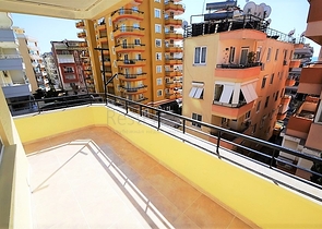 Квартира планировки 2+1 по выгодной цене в Махмутларе