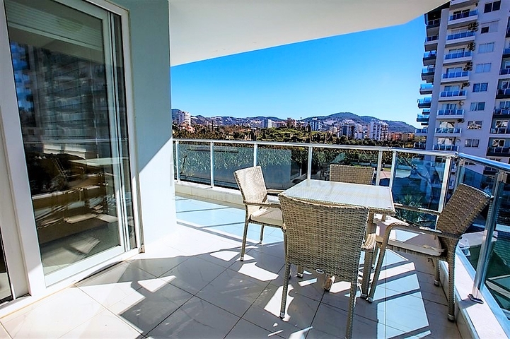 Двухкомнатная квартира с мебелью в районе Махмутлар