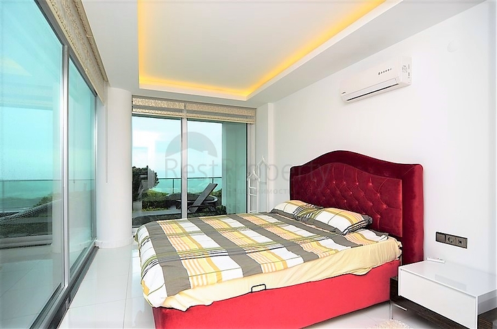 Вилла планировки 4+2 с видом на историческую крепость