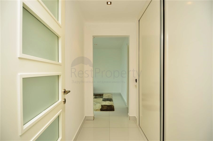 Вилла планировки 4+2 с видом на историческую крепость