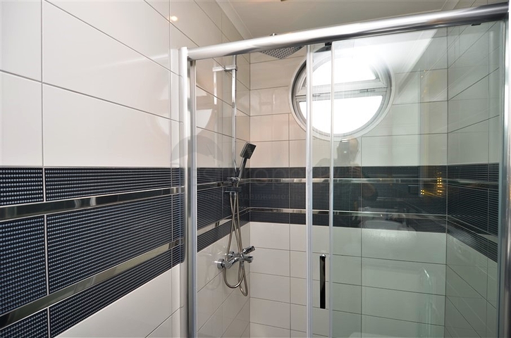 Вилла планировки 4+2 с видом на историческую крепость