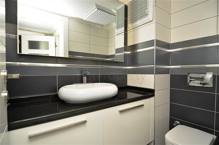 Вилла планировки 4+2 с видом на историческую крепость