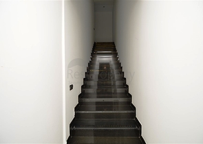 Вилла планировки 4+2 с видом на историческую крепость