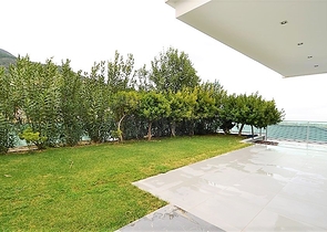 Вилла планировки 4+2 с видом на историческую крепость