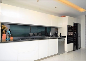 Вилла планировки 4+2 с видом на историческую крепость