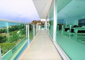 Вилла планировки 4+2 с видом на историческую крепость