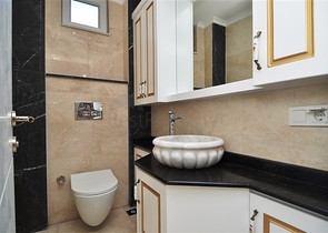 Двухэтажная вилла с видом на море в районе Тепе