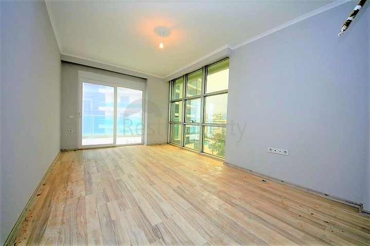 Квартира планировки 3+1 для всей семьи в Махмутларе