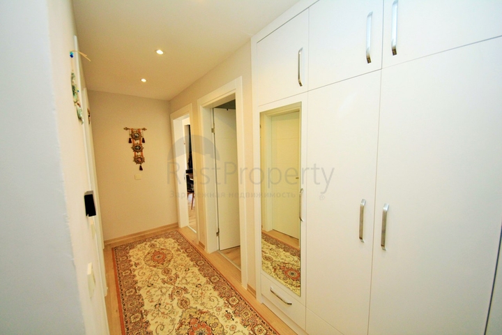 Трехкомнатная квартира с мебелью в Махмутларе