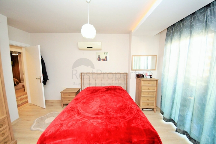 Трехкомнатная квартира с мебелью в Махмутларе