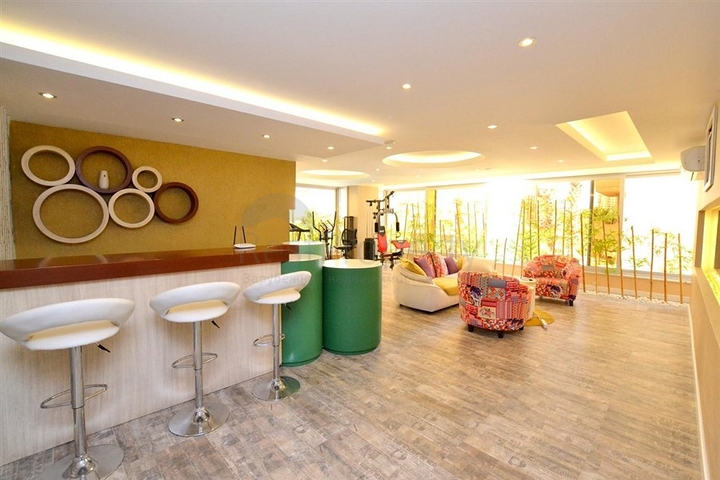 Трехкомнатная квартира с мебелью в Махмутларе