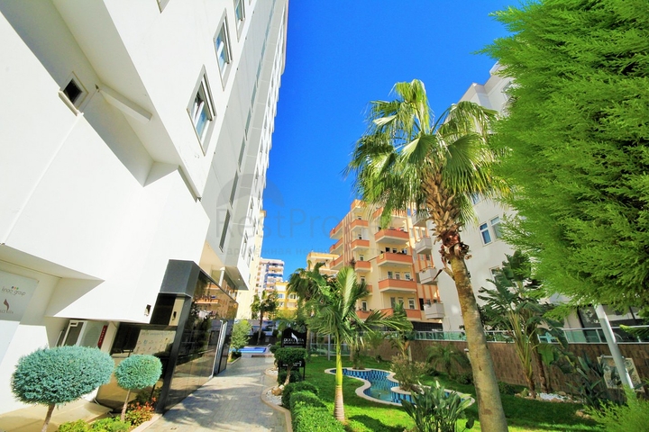 Трехкомнатная квартира с мебелью в Махмутларе