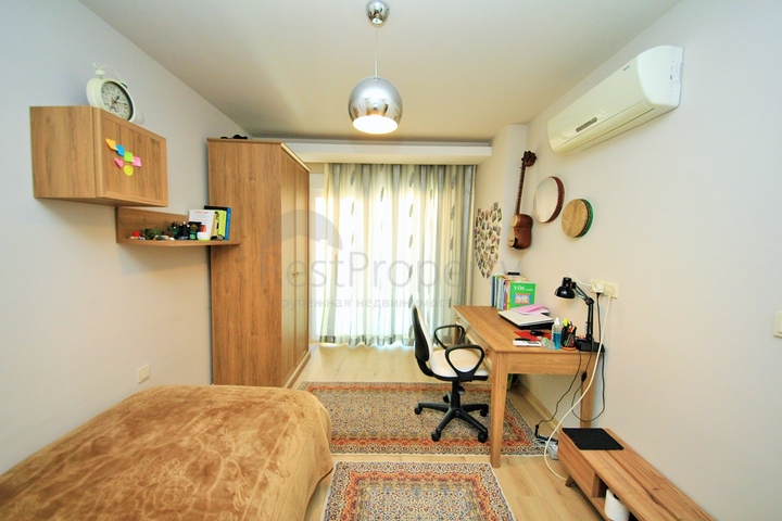 Трехкомнатная квартира с мебелью в Махмутларе