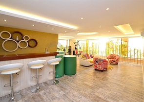 Трехкомнатная квартира с мебелью в Махмутларе