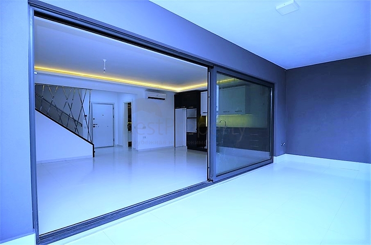 Пентхаус планировки 2+1 в новом комплексе Каргыджака