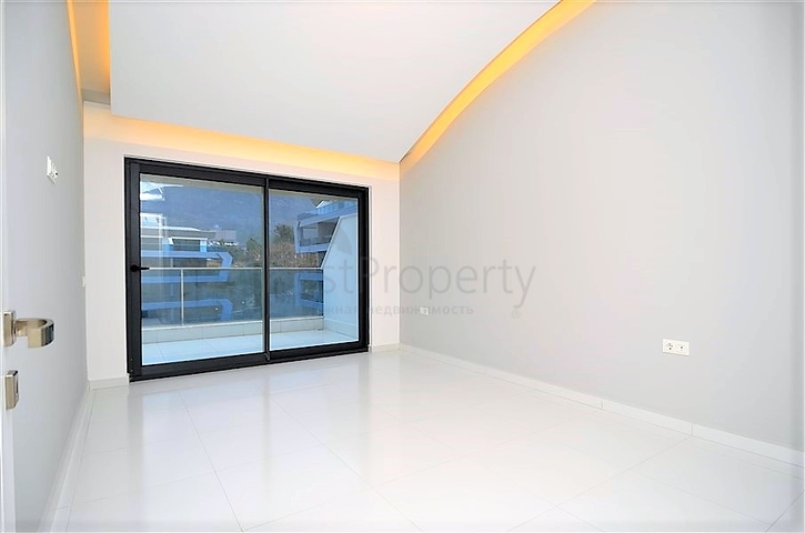 Пентхаус планировки 2+1 в новом комплексе Каргыджака