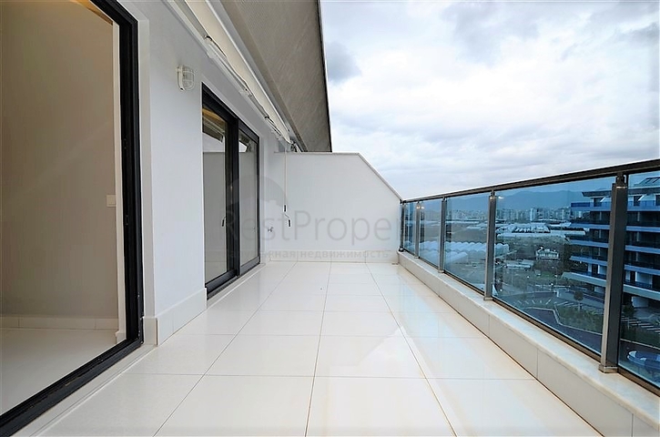 Пентхаус планировки 2+1 в новом комплексе Каргыджака