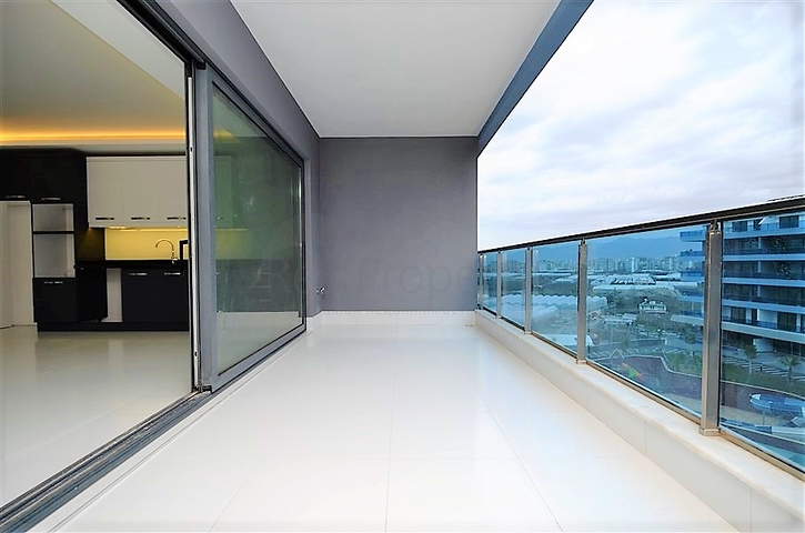 Пентхаус планировки 2+1 в новом комплексе Каргыджака