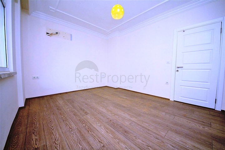 Квартира 2+1 на первой береговой линии в Махмутларе