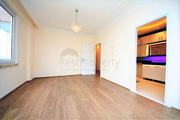 Квартира 2+1 на первой береговой линии в Махмутларе