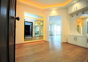 Квартира 2+1 на первой береговой линии в Махмутларе