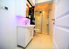 Квартира 2+1 на первой береговой линии в Махмутларе