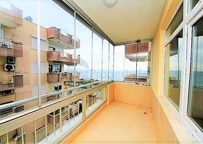 Квартира 2+1 на первой береговой линии в Махмутларе