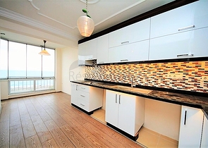 Квартира 2+1 на первой береговой линии в Махмутларе