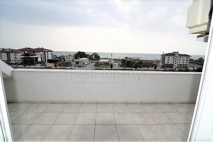 Пентхаус планировки 4+1 с видом на море в районе Кестель