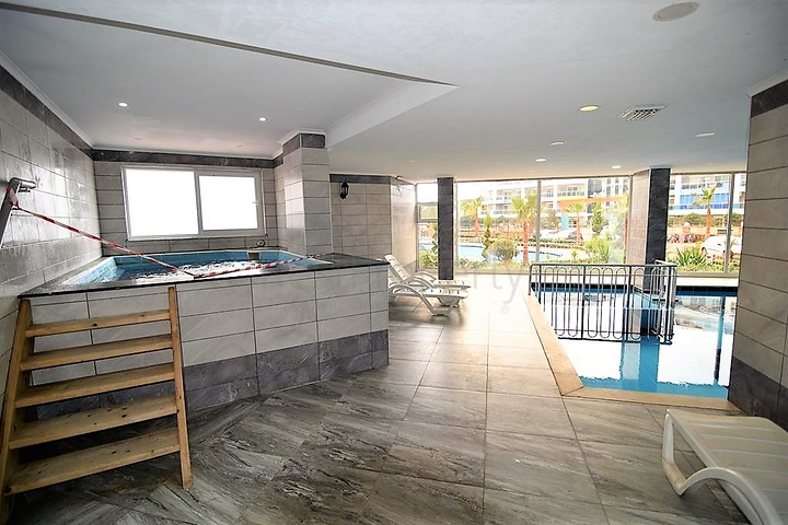 Пентхаус планировки 4+1 с видом на море в районе Кестель