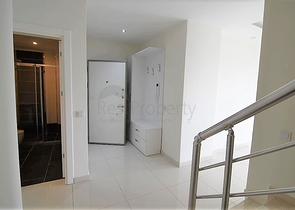 Пентхаус планировки 4+1 с видом на море в районе Кестель