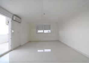 Пентхаус планировки 4+1 с видом на море в районе Кестель