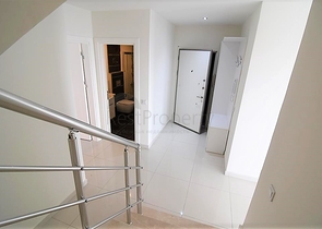 Пентхаус планировки 4+1 с видом на море в районе Кестель