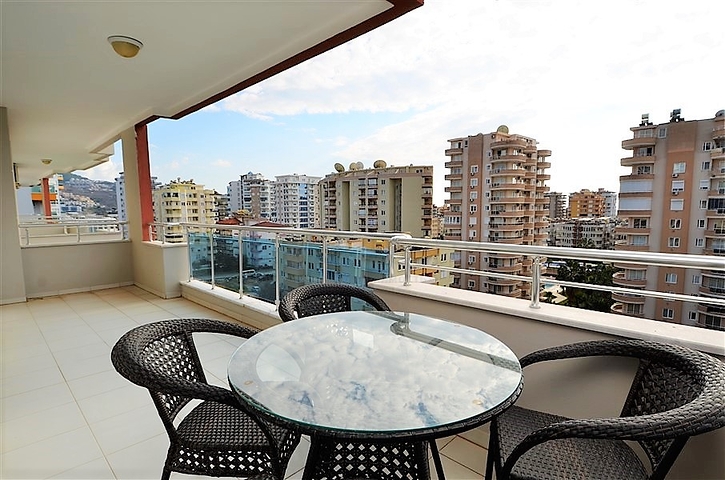 Большой пентхаус для всей семьи в Махмутларе