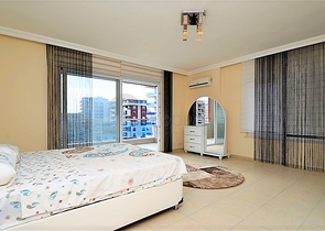 Большой пентхаус для всей семьи в Махмутларе