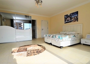 Большой пентхаус для всей семьи в Махмутларе