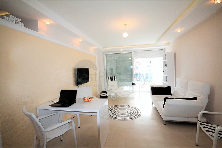 Квартира планировки 1+1 с мебелью в районе Тосмур