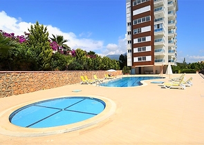 Квартира планировки 1+1 с мебелью в районе Тосмур