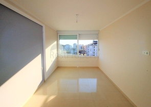 Квартира планировки 1+1 в благоустроенном комплексе Тосмура