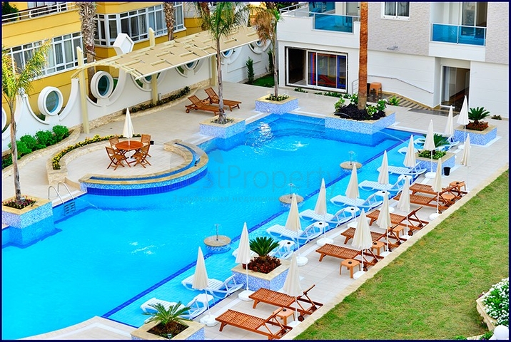 Меблированная квартира с видом на море в Махмутларе