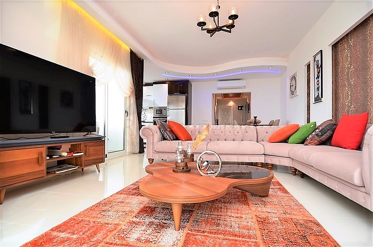 Меблированная квартира с видом на море в Махмутларе