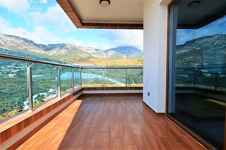 Большая квартира для всей семьи в районе Махмутлар