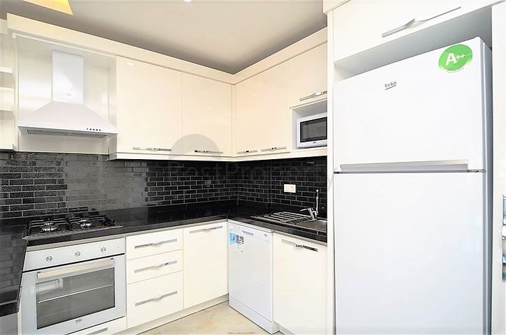 Квартира планировки 1+1 с видом на море в Кестеле