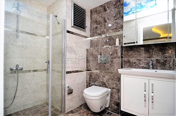 Квартира планировки 1+1 с видом на море в Кестеле