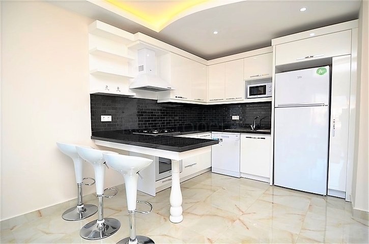 Квартира планировки 1+1 с видом на море в Кестеле