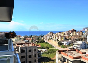 Квартира планировки 1+1 с видом на море в Кестеле